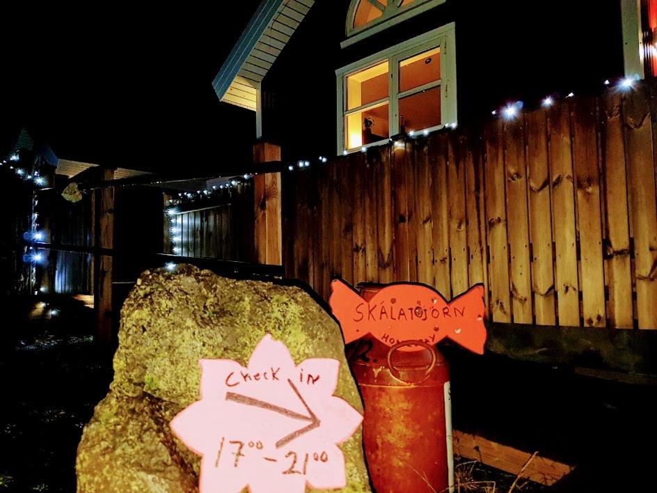 Skalatjoern Guesthouse Skalatjorn المظهر الخارجي الصورة